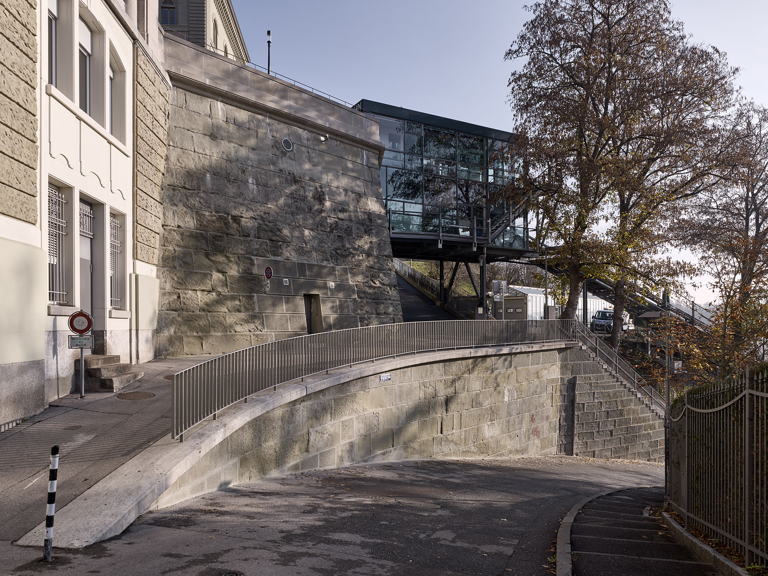 E18694 Alpa 081812 SCREEN